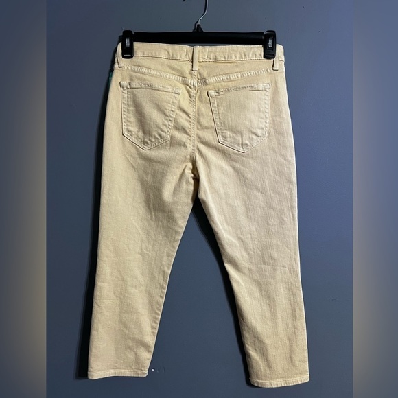 Just USA
Lola Button Up Skinny Jean Capris
Yellow - 29P - Picture 2 of 7